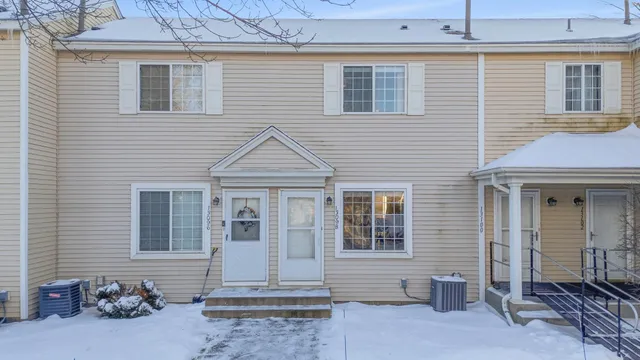 $205,000 | 13098 Murdock Terrace, Eden Prairie, MN 55347