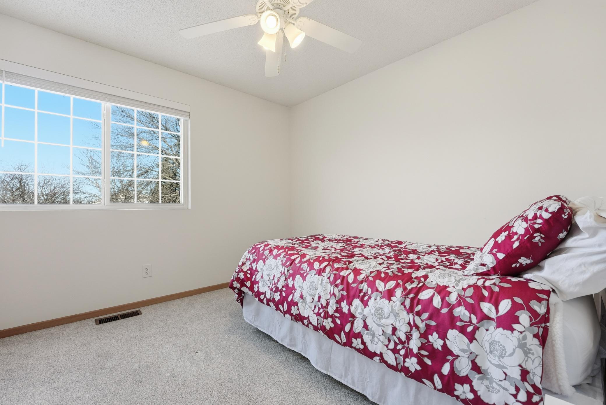 13098 Murdock Terrace Eden Prairie, MN 55347 - Photo 9 of 27