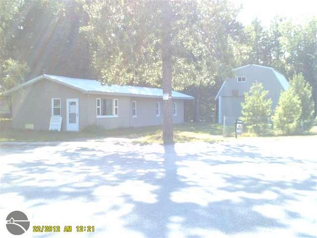 11356 Starvation Lake Road Mancelona, MI 49659 - Photo 8 of 20 1738895-7.JPG
