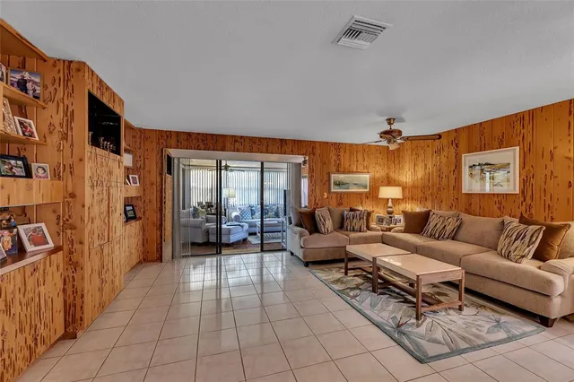 $398,788 | 2260 Seagrape Circle, Coconut Creek, FL 33066