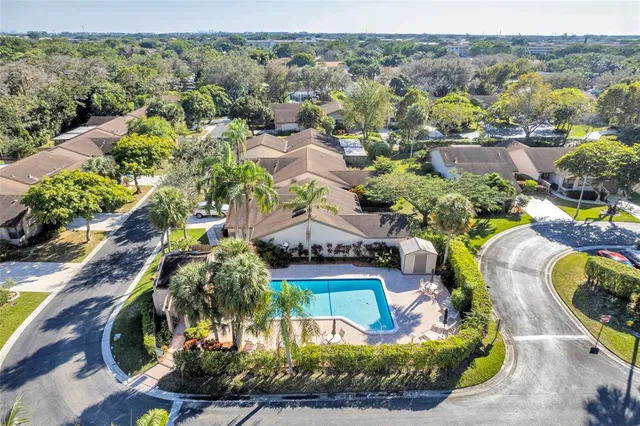 $398,788 | 2260 Seagrape Circle, Coconut Creek, FL 33066