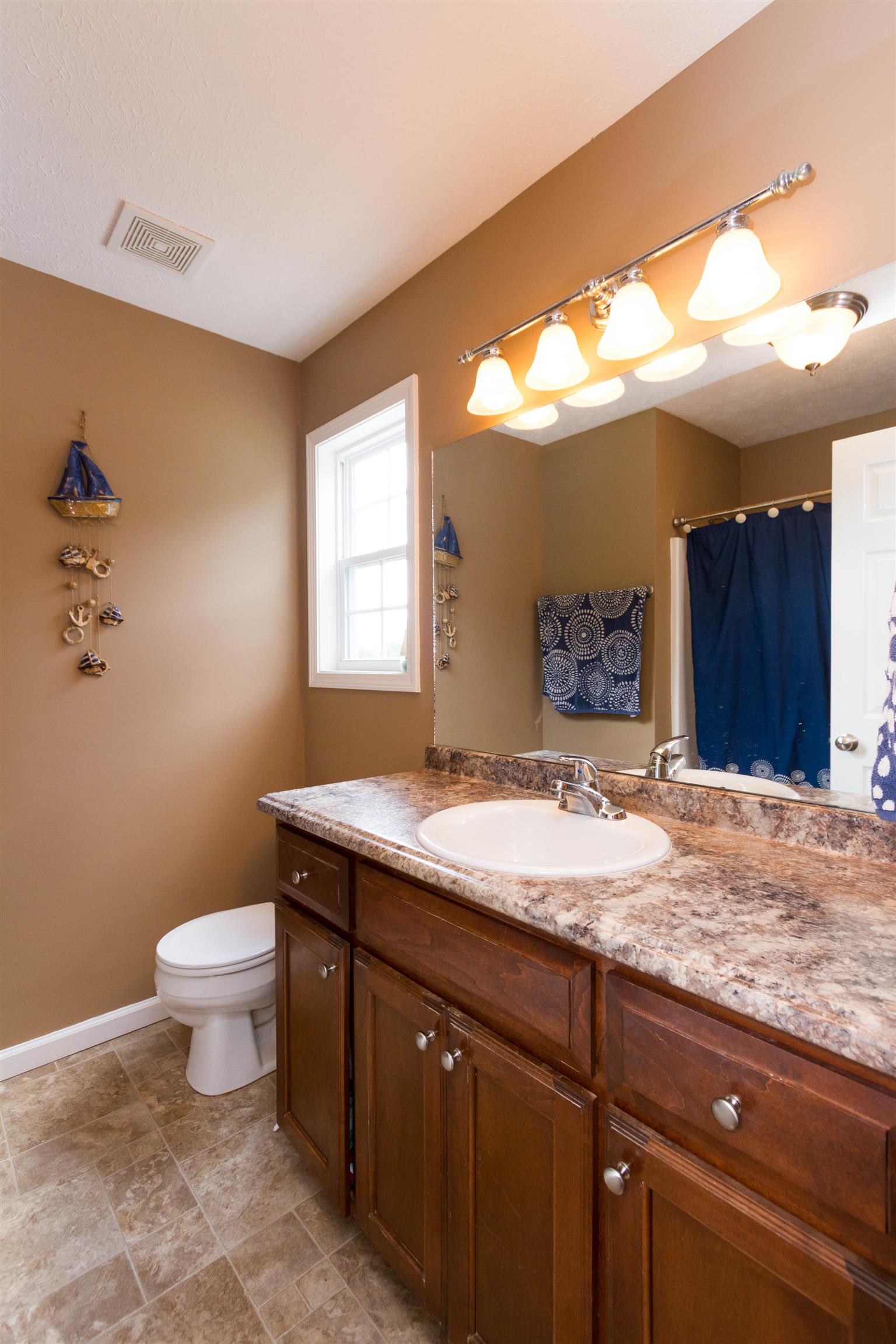 2065 Friendship Road Cross Plains, TN 37049 - Photo 18 of 30 Owners Suite Bath!