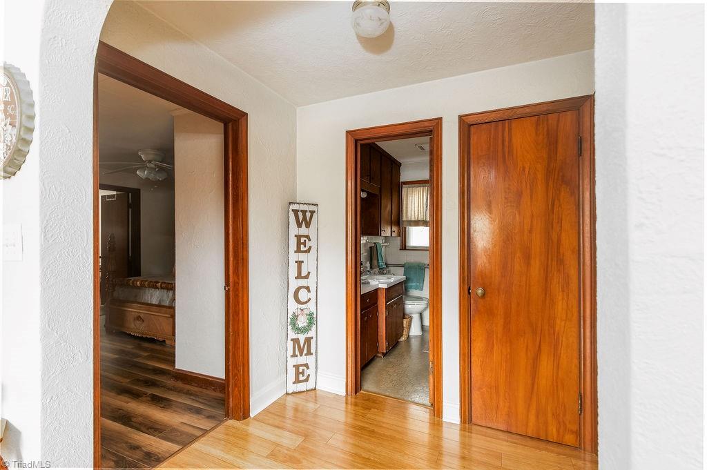 232 Joe Moore Road Thomasville, NC 27360 - Photo 11 of 20