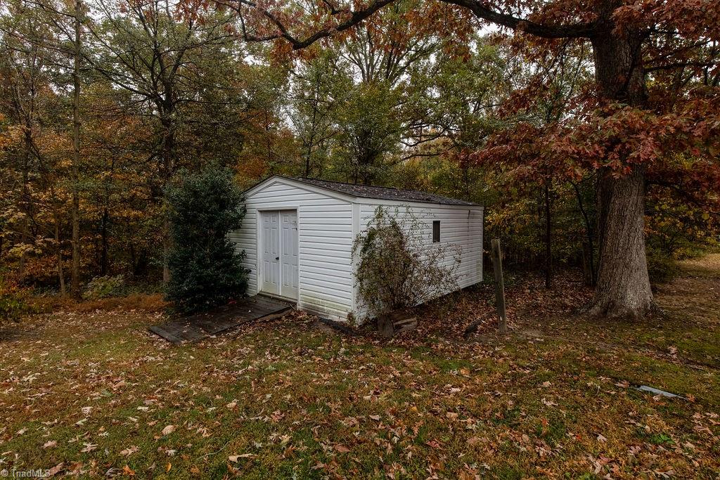 232 Joe Moore Road Thomasville, NC 27360 - Photo 14 of 20