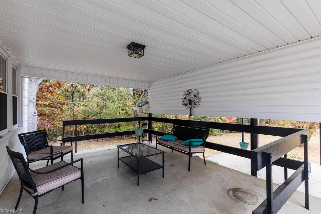 232 Joe Moore Road Thomasville, NC 27360 - Photo 17 of 20