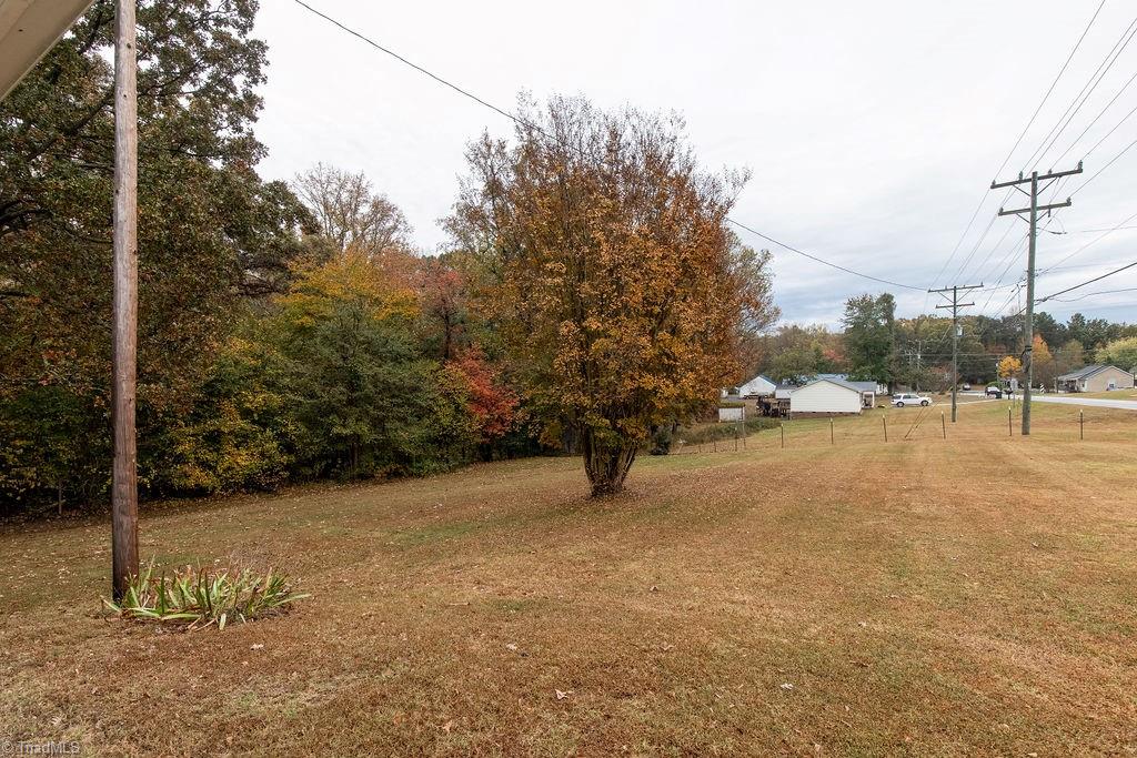 232 Joe Moore Road Thomasville, NC 27360 - Photo 19 of 20