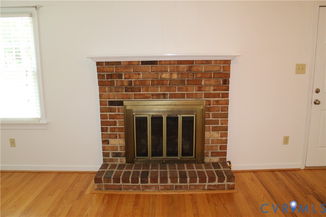 16524 Benmore Road Moseley, VA 23120 - Photo 16 of 43 an empty room with window