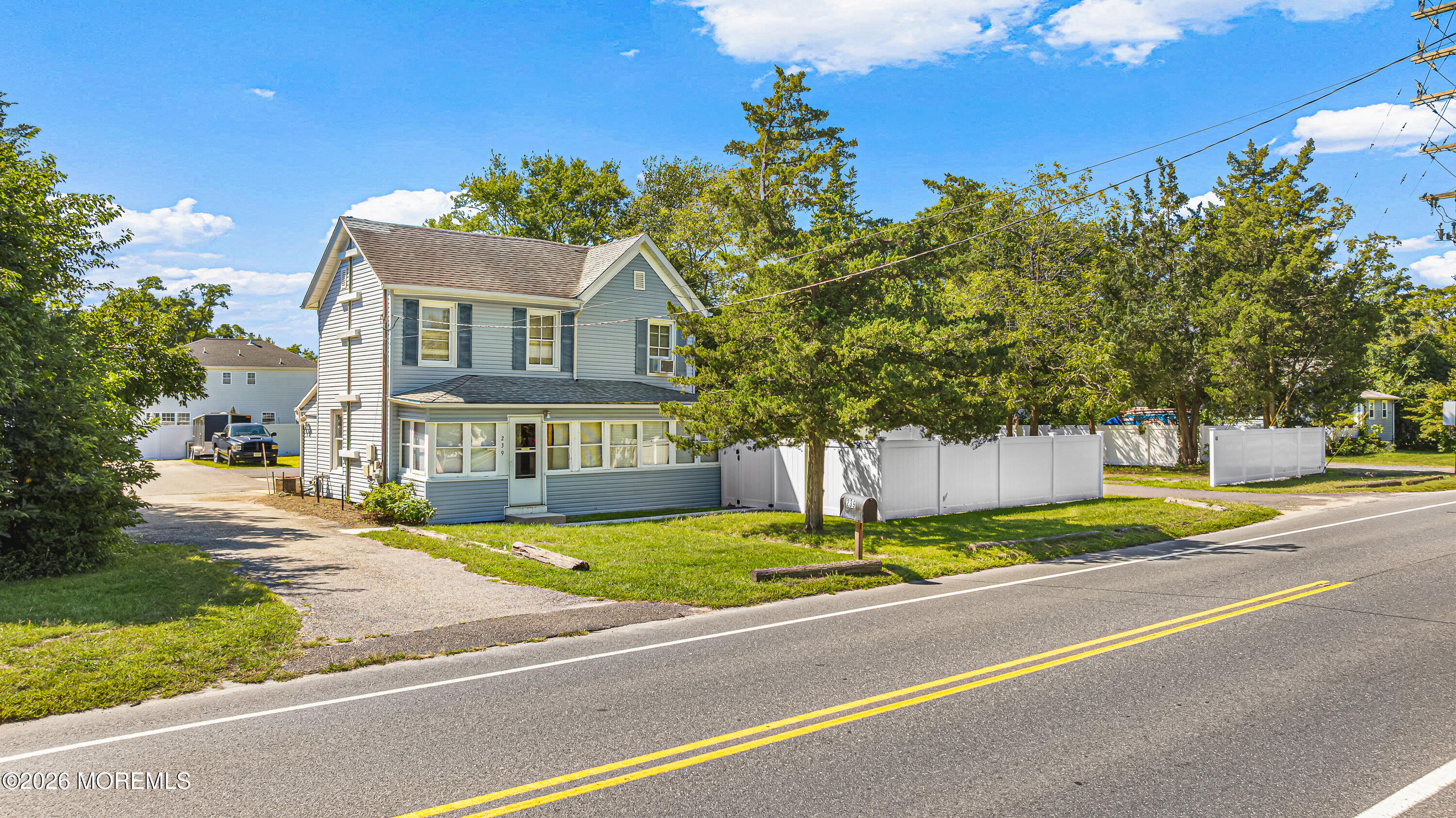 239 Drum Point Rd Brick - Exteriors-15