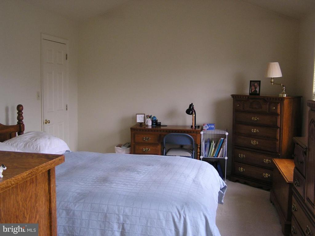 38 Greythorne Road Lancaster, PA 17603 - Photo 12 of 15 Gallery Image 12