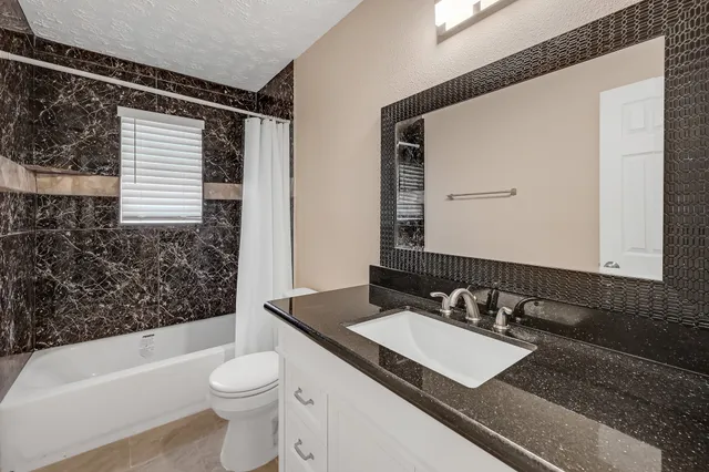 $378,350 | 2910 Norwich Street, Pearland, TX 77584