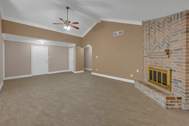 $378,350 | 2910 Norwich Street, Pearland, TX 77584