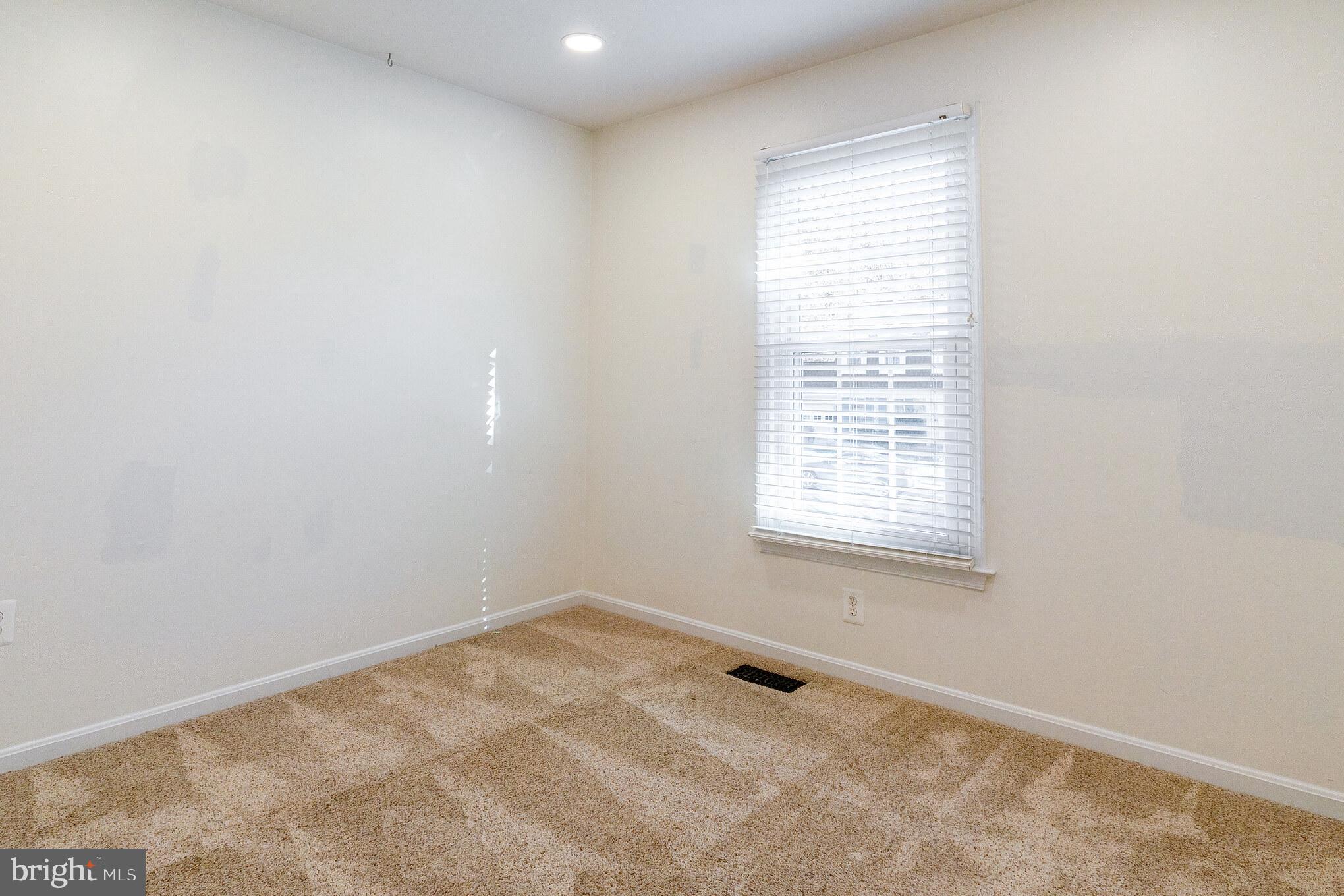 7106 Rolling Forest Avenue Springfield, VA 22152 - Photo 14 of 29