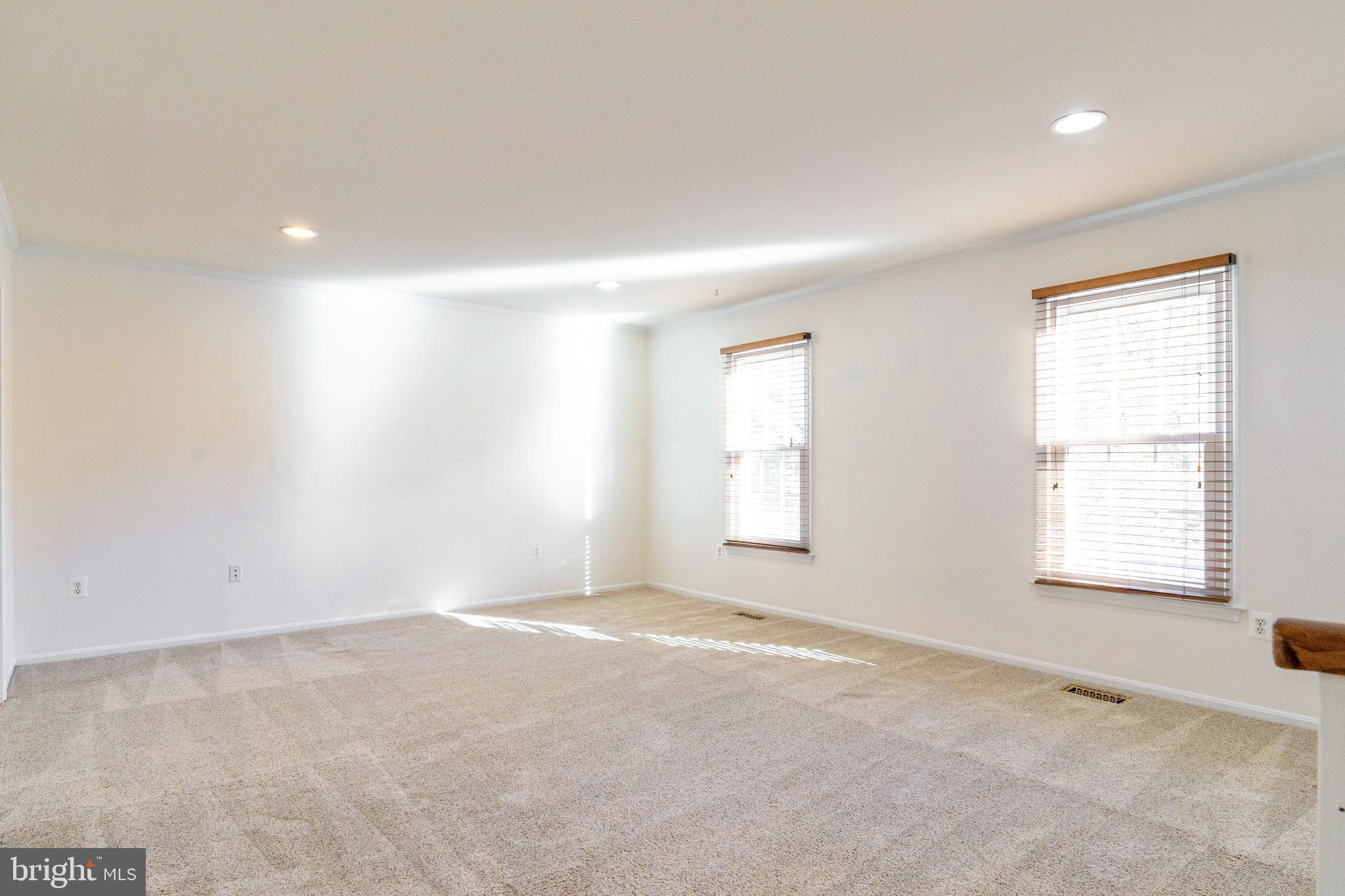 7106 Rolling Forest Avenue Springfield, VA 22152 - Photo 2 of 29