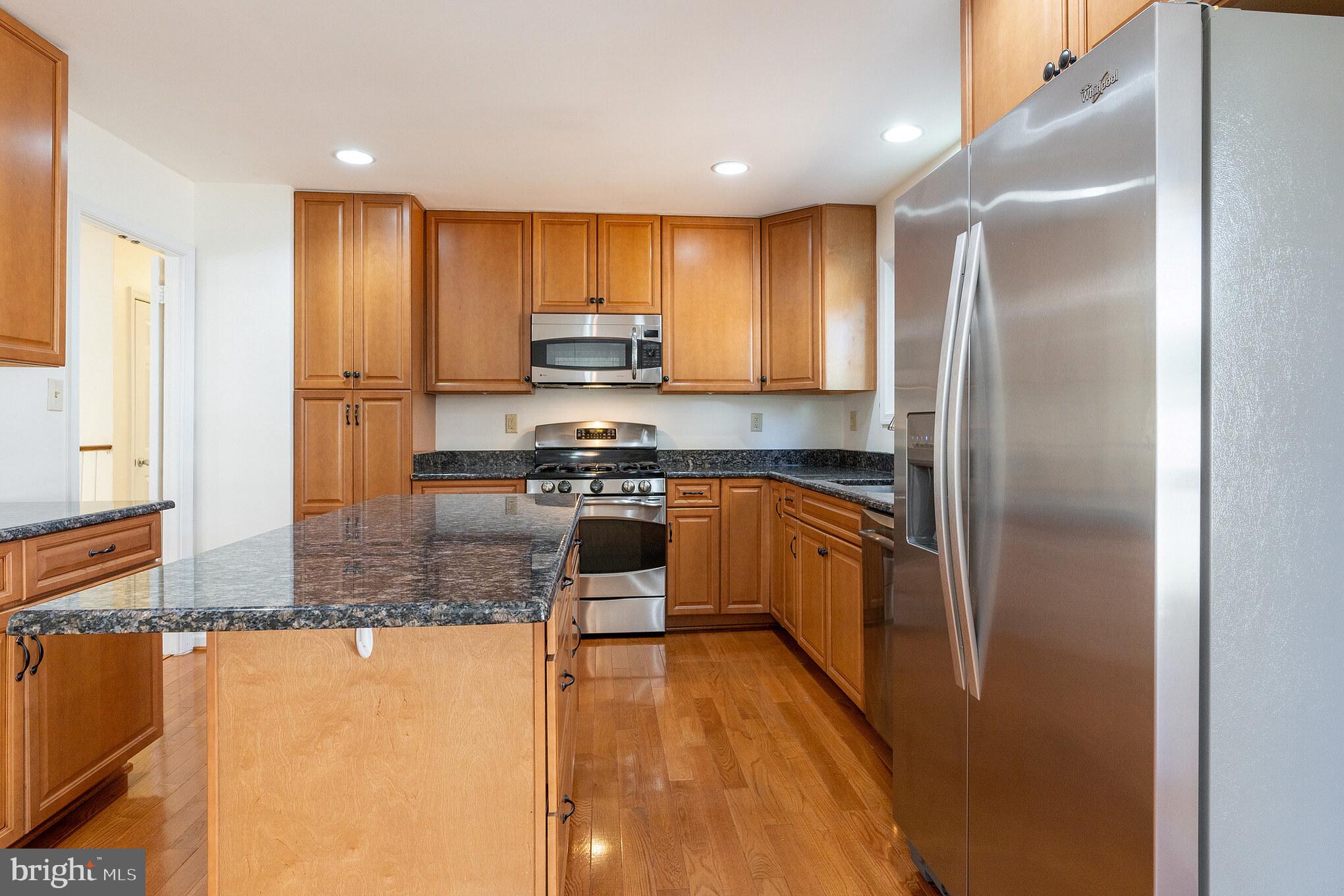 7106 Rolling Forest Avenue Springfield, VA 22152 - Photo 10 of 29