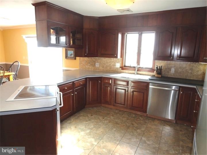 8 Walker Road Oley, PA 19547 - Photo 5 of 23 Kitchen