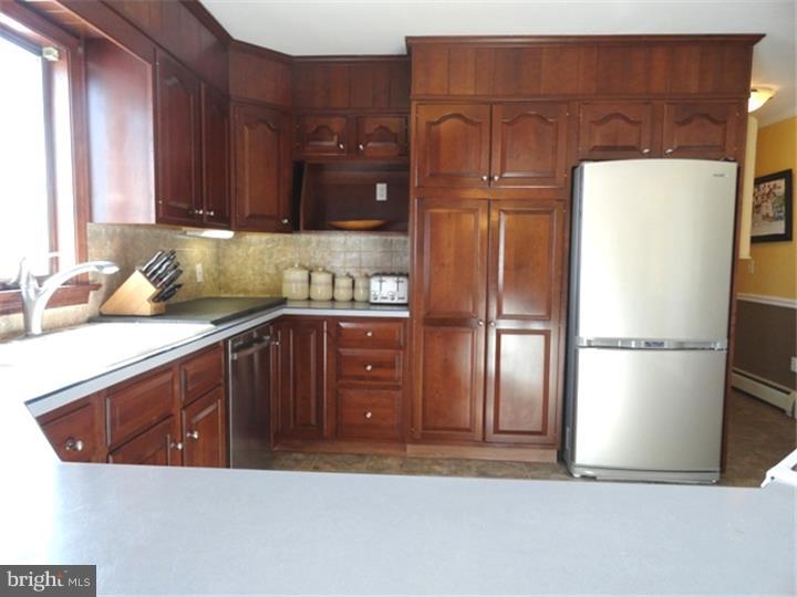 8 Walker Road Oley, PA 19547 - Photo 6 of 23 Kitchen