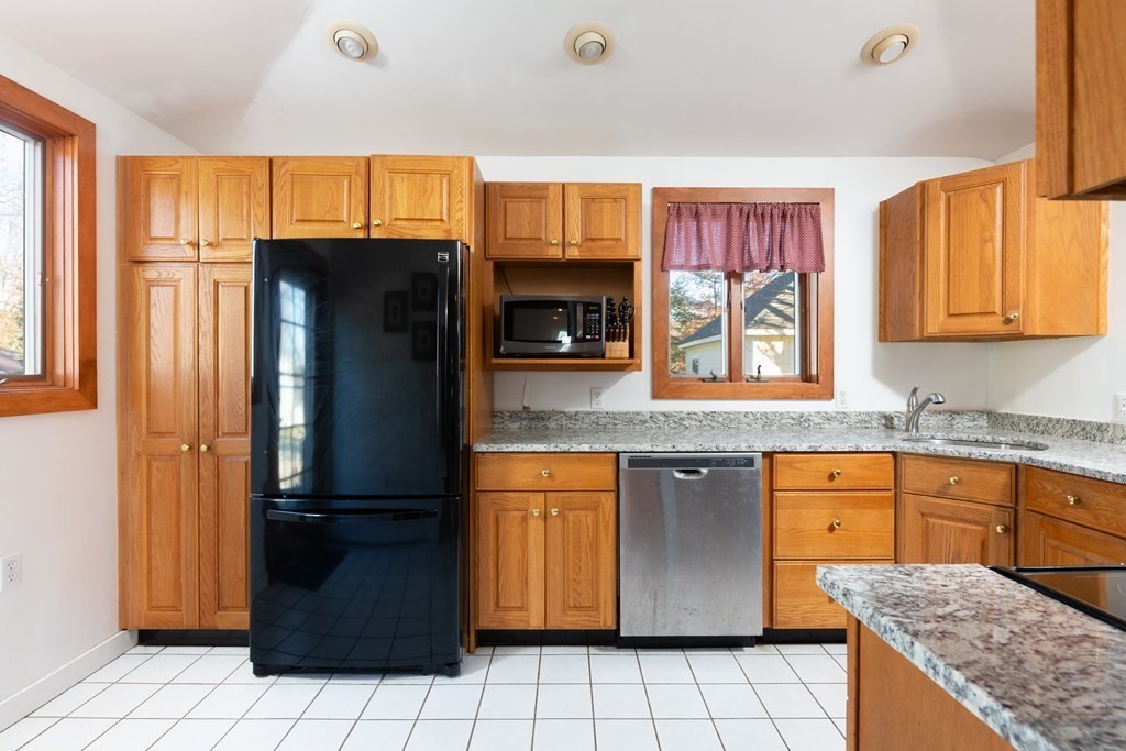 54 Butler Avenue Maynard, MA 01754 - Photo 7 of 20 Gallery Image 7