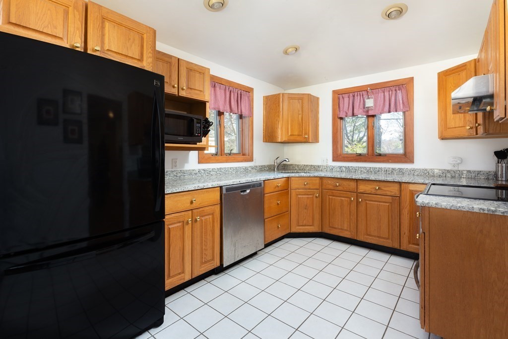 54 Butler Avenue Maynard, MA 01754 - Photo 8 of 20 Gallery Image 8