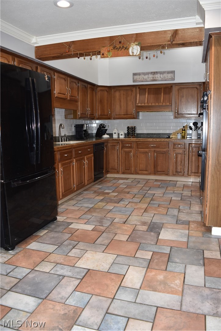 14150 Chardon-Windsor Road Chardon, OH 44024 - Photo 9 of 35 Gallery Image 9