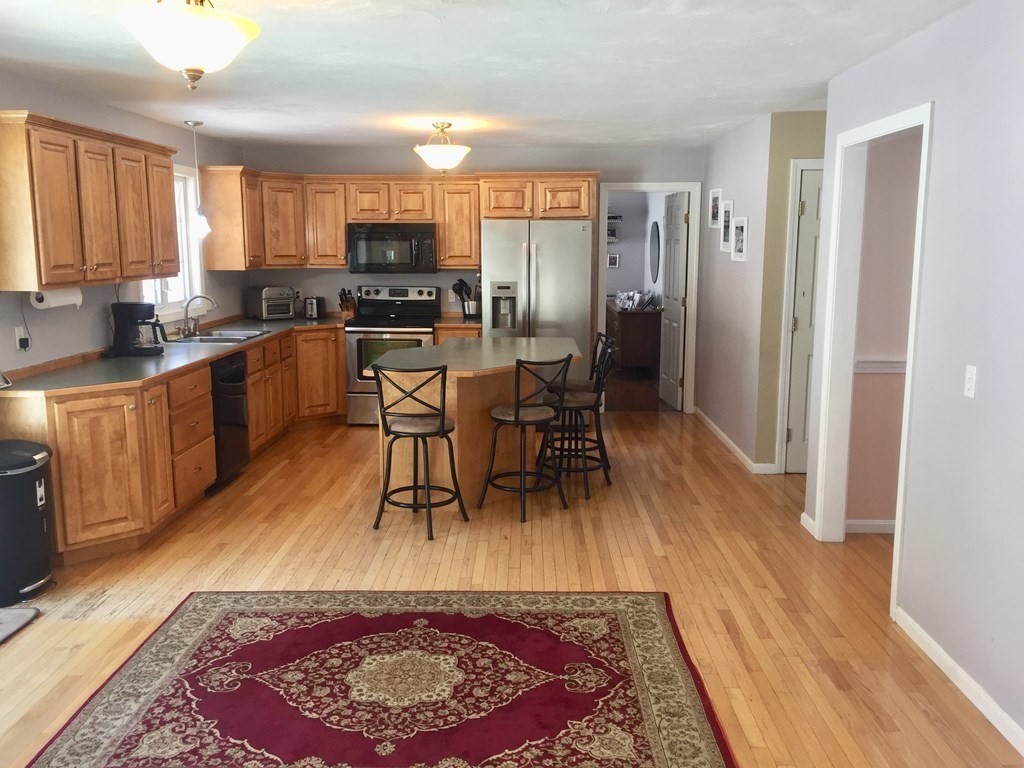 41 Adams Road Grafton, MA 01536 - Photo 6 of 41