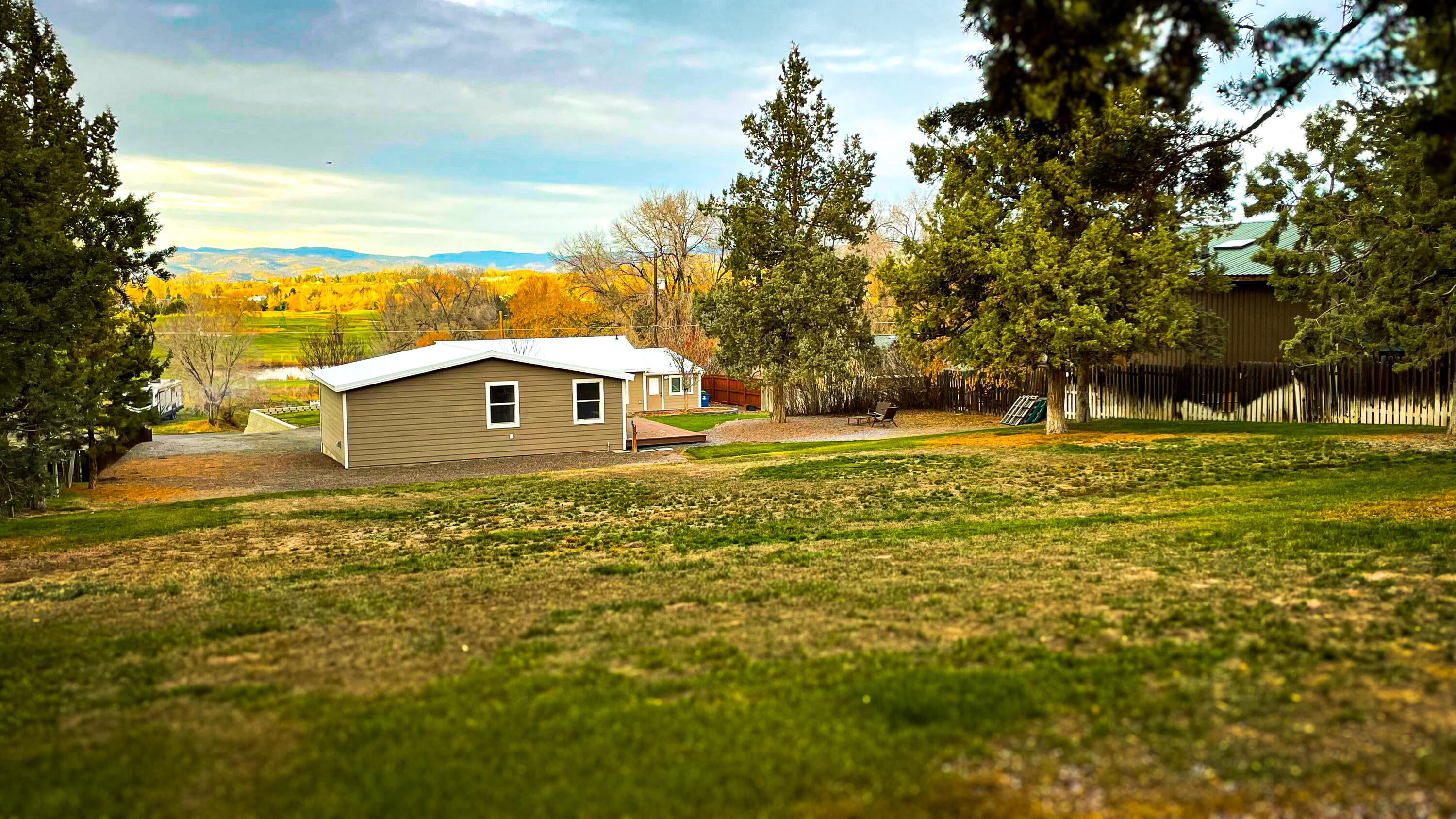 1098 Southwest Crestview Road Prineville, OR 97754 - Photo 23 of 26 Back Yard