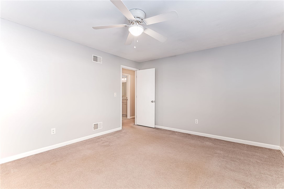 52 Kristee Circle, Unit 52 West Warwick, RI 02893 - Photo 17 of 30