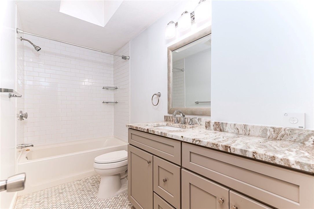 52 Kristee Circle, Unit 52 West Warwick, RI 02893 - Photo 21 of 30