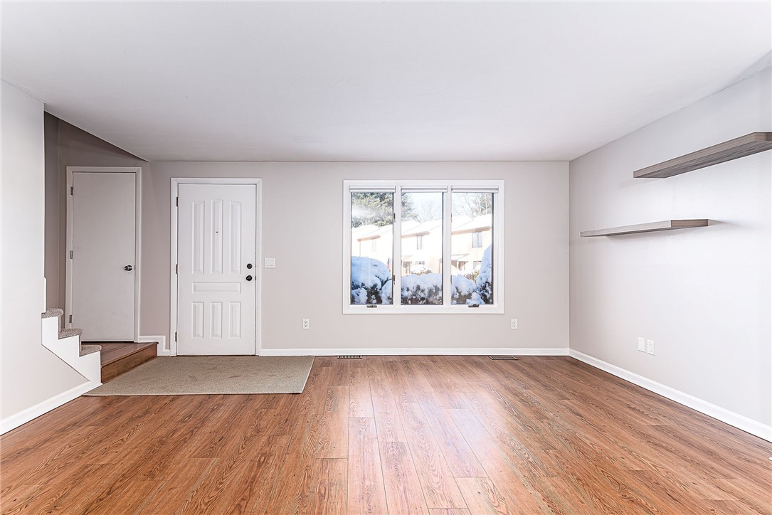 52 Kristee Circle, Unit 52 West Warwick, RI 02893 - Photo 3 of 30