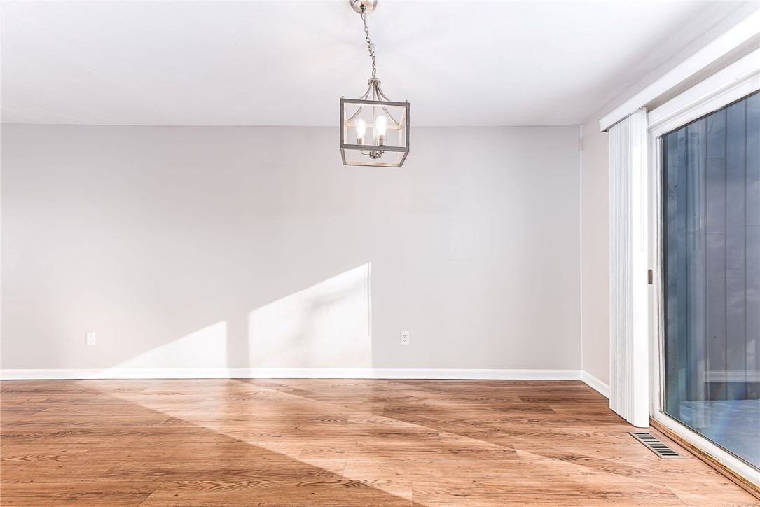 52 Kristee Circle, Unit 52 West Warwick, RI 02893 - Photo 10 of 30