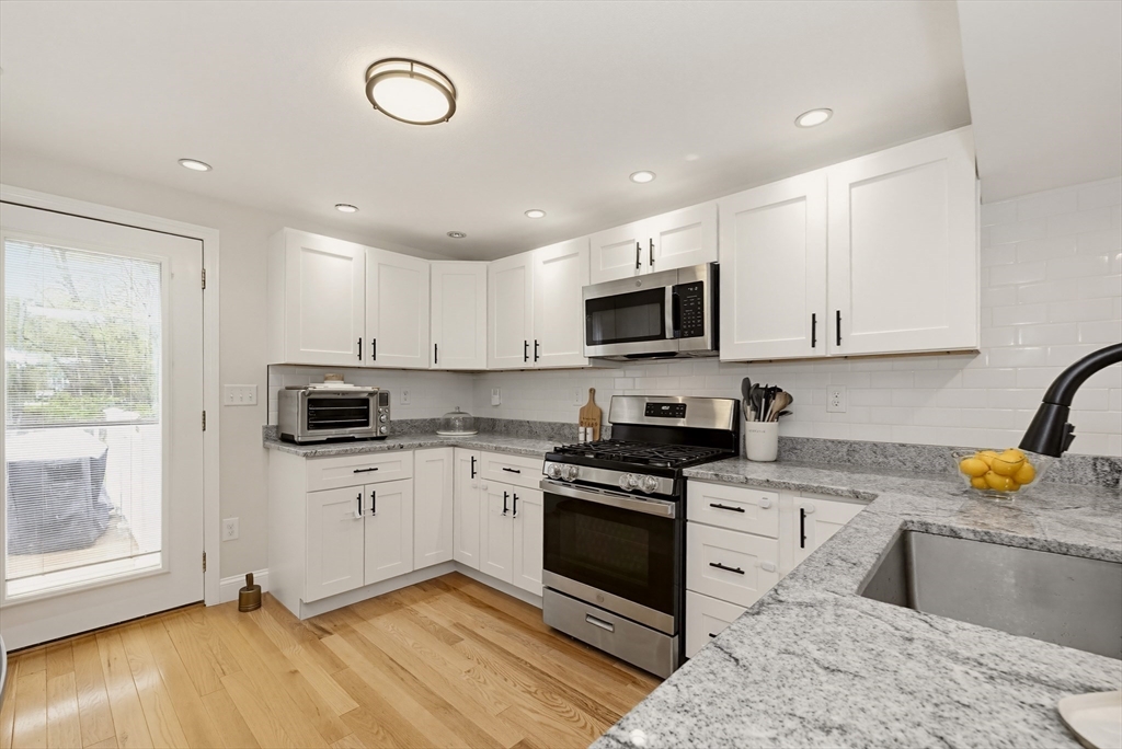 21 Emery Road Townsend, MA 01469 - Photo 10 of 35