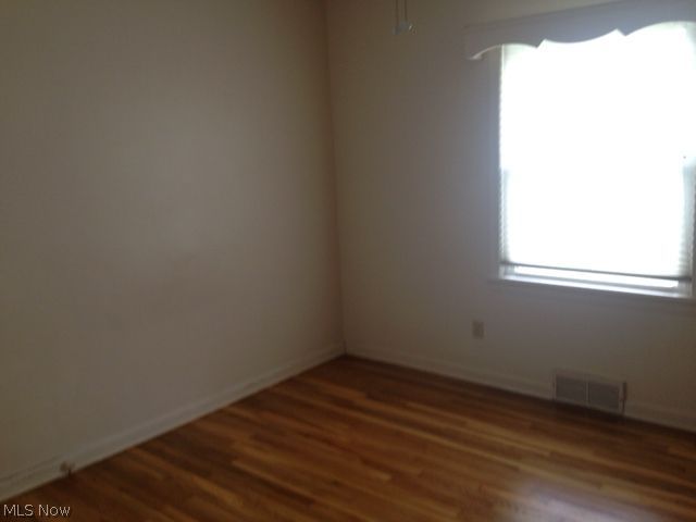 4324 Elmwood Road South Euclid, OH 44121 - Photo 19 of 25
