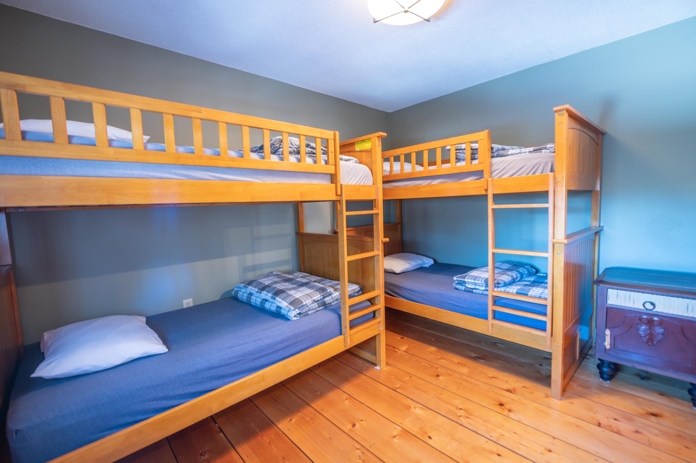 32 Old Town Road West Dover, VT 05356 - Photo 15 of 27