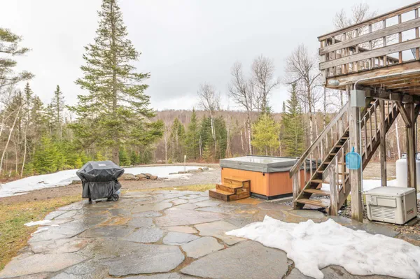 $799,000 | 32 Old Town Road, West Dover, VT 05356