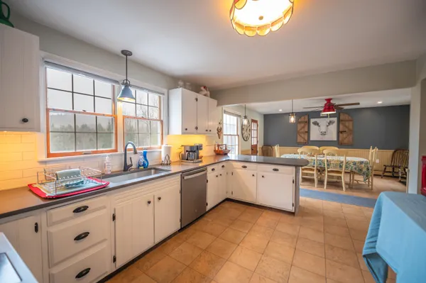 $799,000 | 32 Old Town Road, West Dover, VT 05356