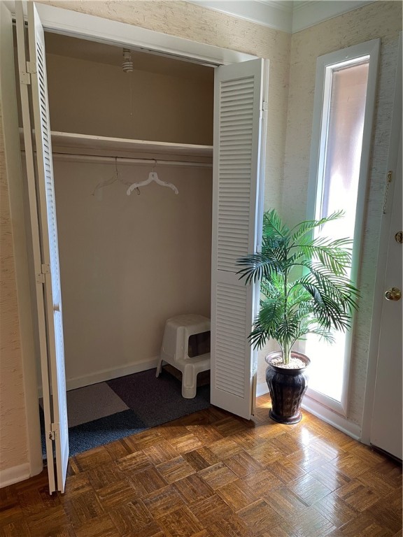 42 Hickory Way Clemson, SC 29631 - Photo 9 of 49 Large Coat Closet