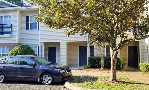 $1,550 | 4950 Northwest 44th Lane, Unit 103, Gainesville, FL 32606