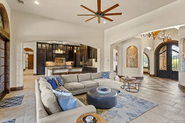 $2,949,000 | 104 Falcon Crest, Boerne, TX 78006