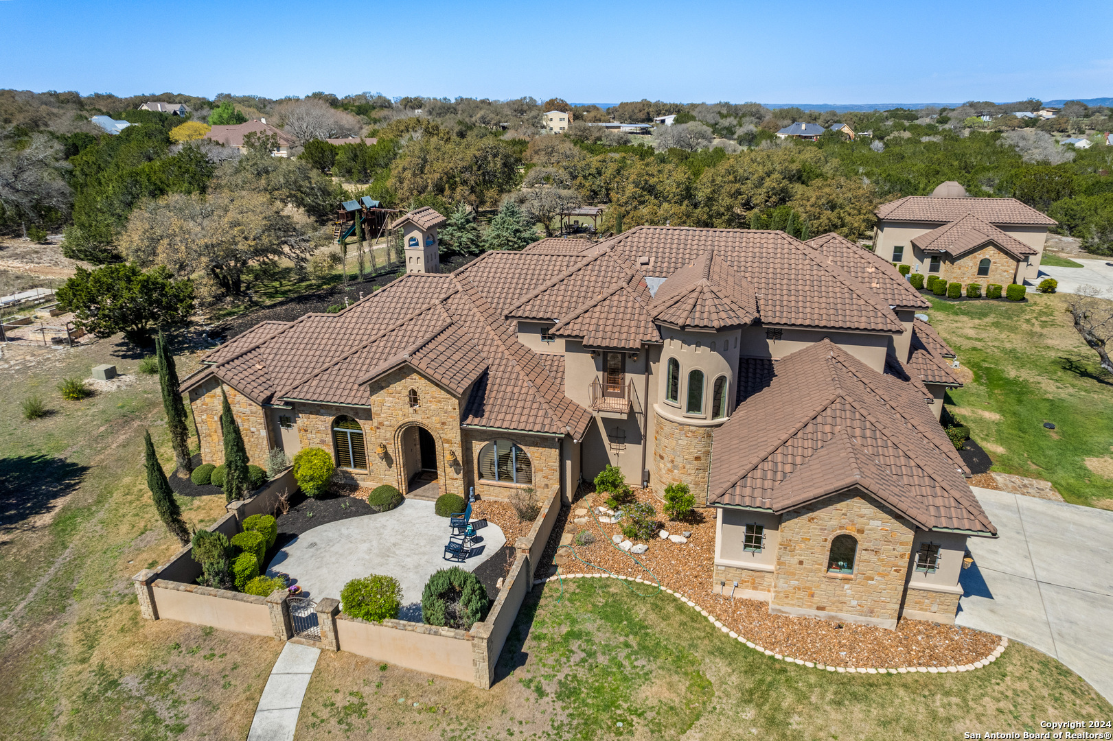 104 Falcon Crest Boerne, TX 78006 - Photo 2 of 50