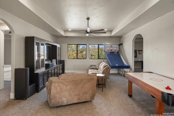 $2,949,000 | 104 Falcon Crest, Boerne, TX 78006
