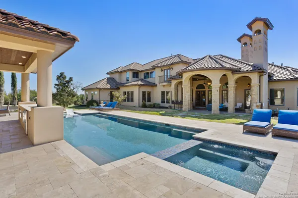 $2,949,000 | 104 Falcon Crest, Boerne, TX 78006