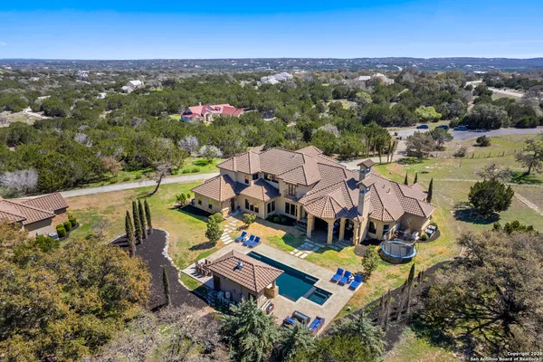 $2,949,000 | 104 Falcon Crest, Boerne, TX 78006