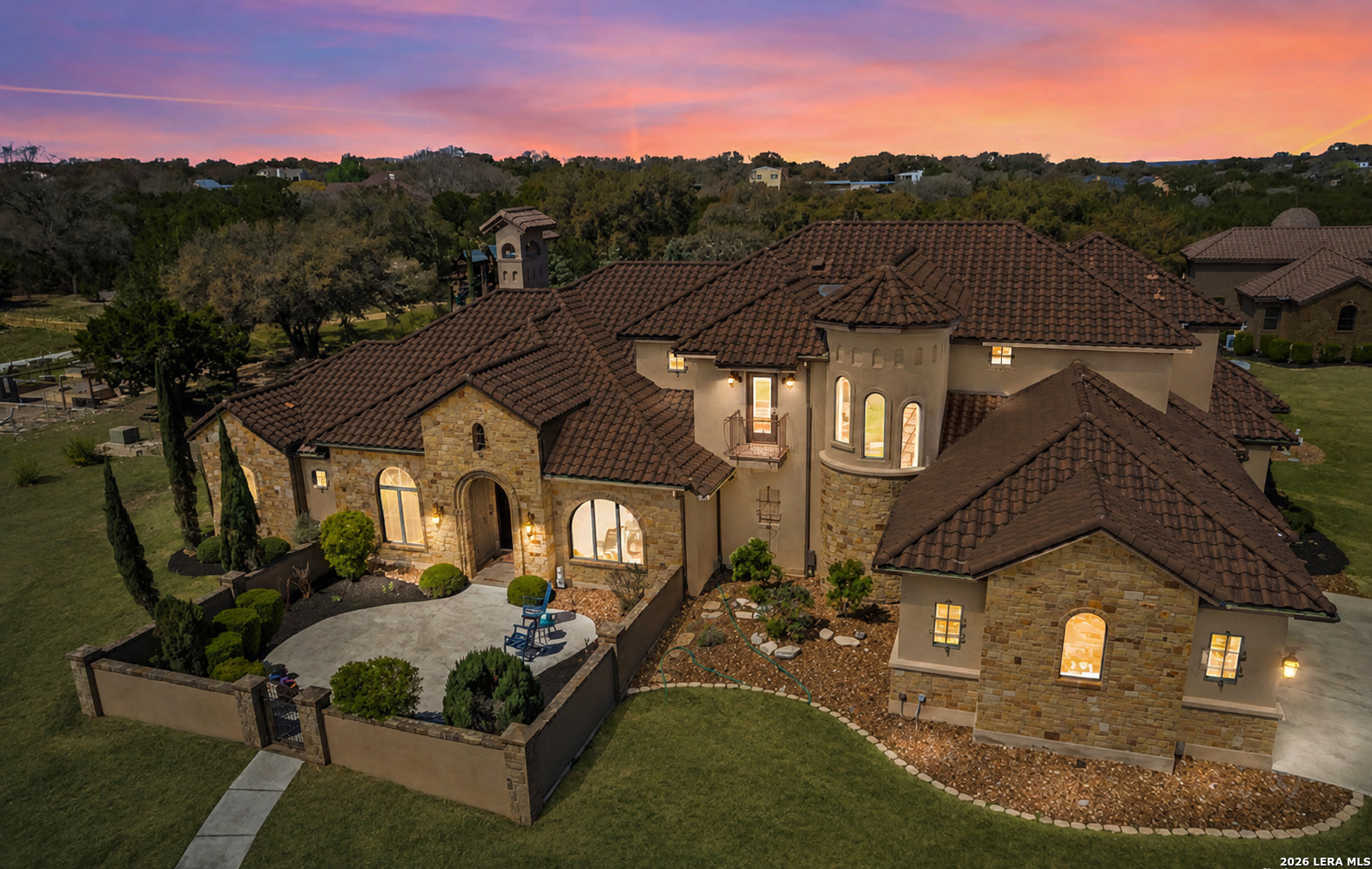 104 Falcon Crest Boerne, TX 78006 - Photo 10 of 40