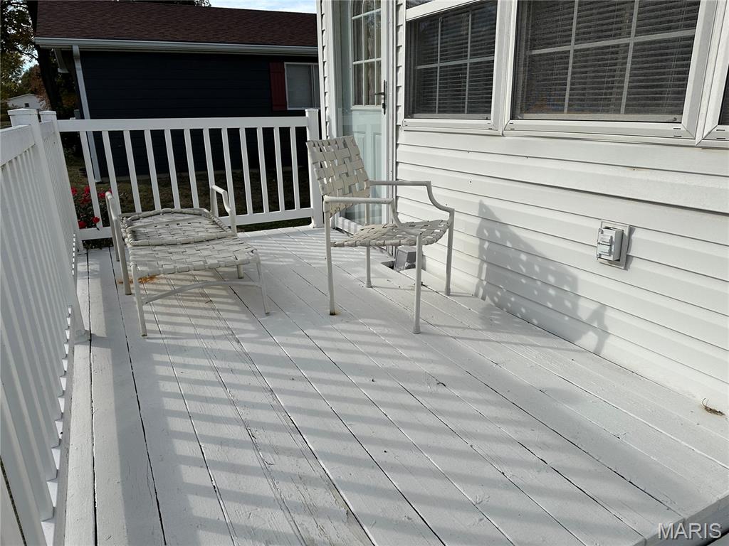 304 Crestview Drive Steeleville, IL 62288 - Photo 5 of 33