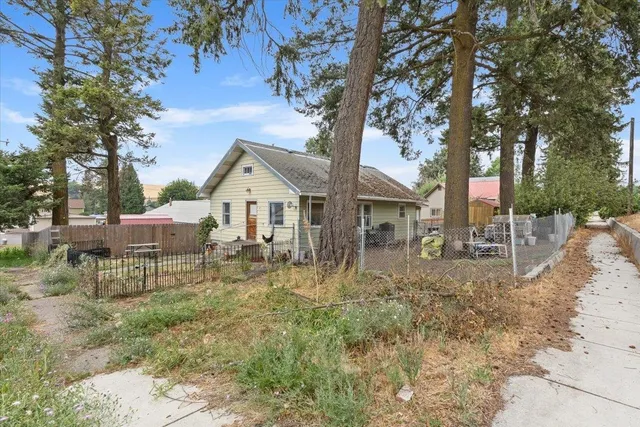$325,000 | 121 East 8th Street, Rosalia, WA 99170