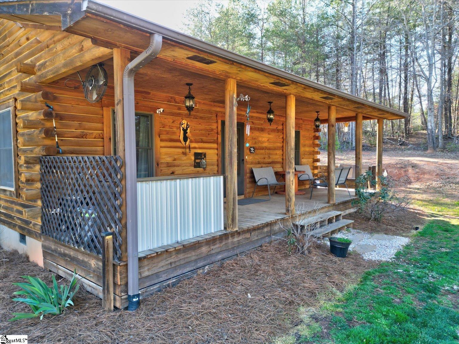 145 Dalton Road Marietta, SC 29661 - Photo 2 of 37