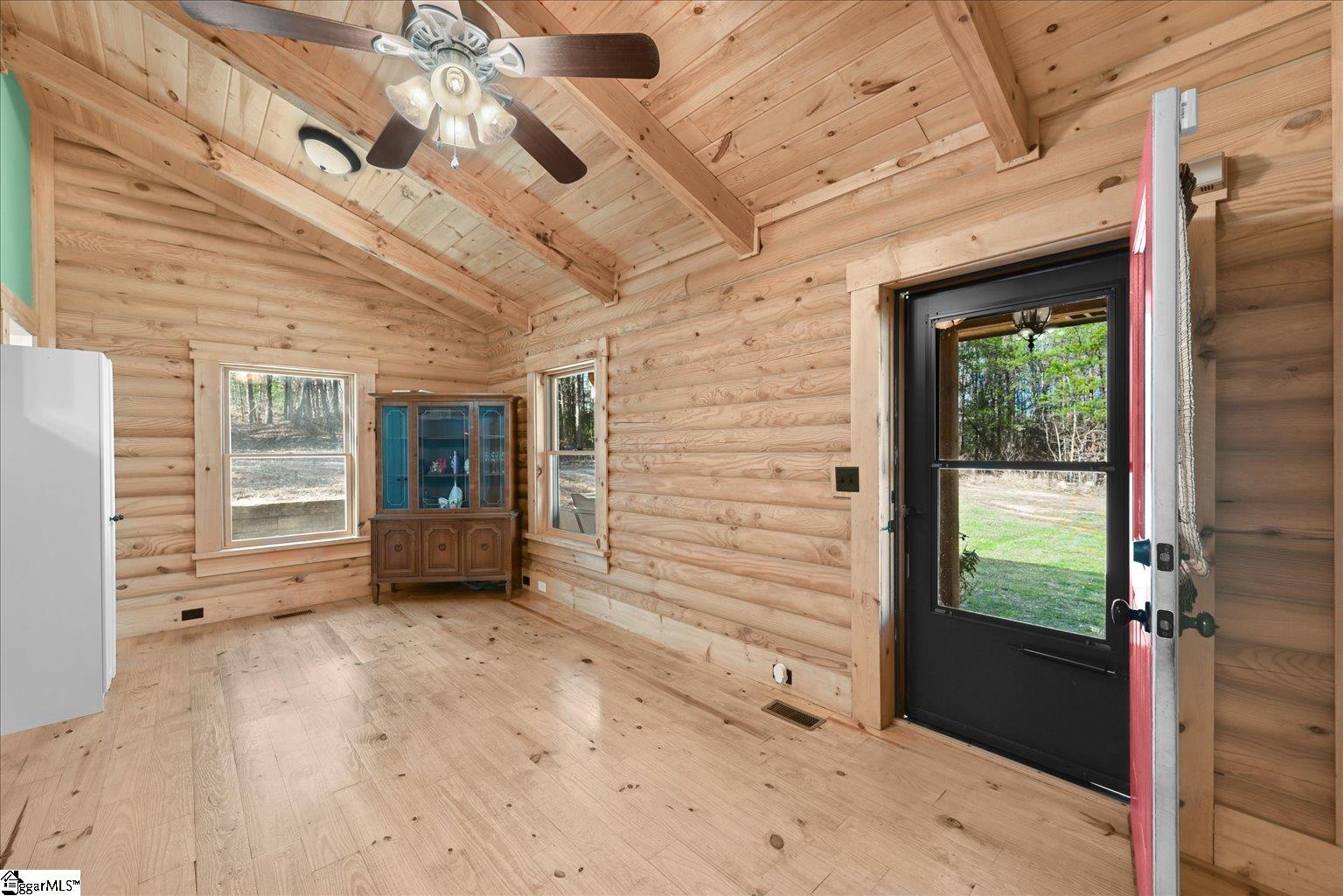 145 Dalton Road Marietta, SC 29661 - Photo 8 of 37