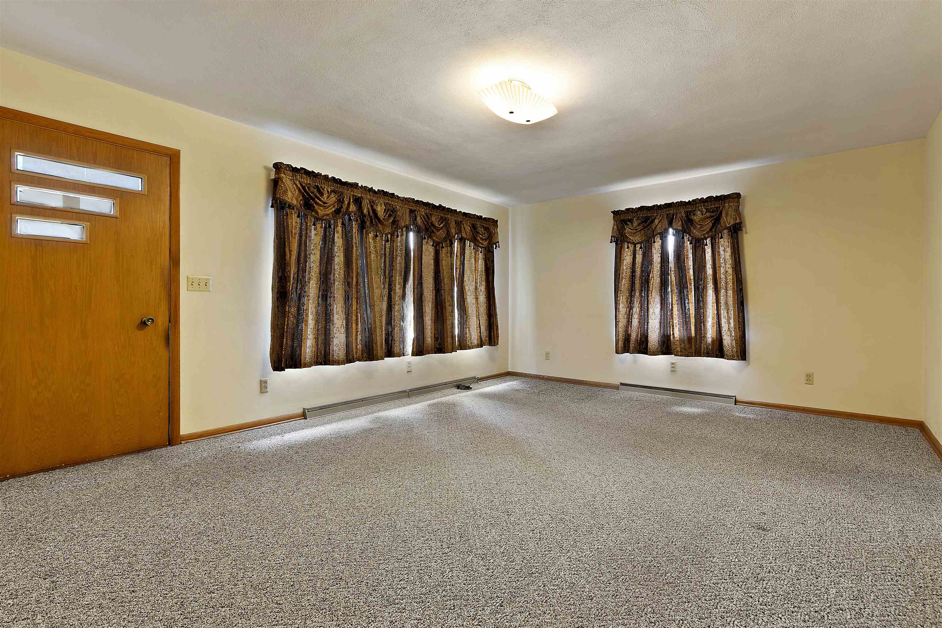 634 Central Beloit, WI 53511 - Photo 4 of 20