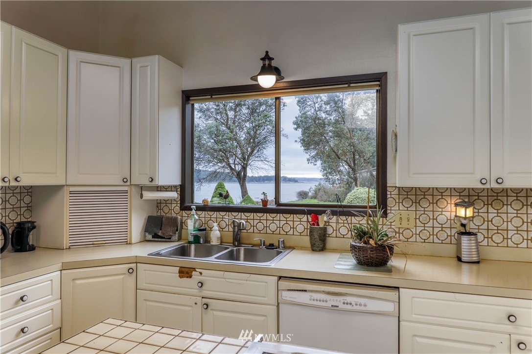 267 Mumby Road Nordland, WA 98358 - Photo 8 of 40 Gallery Image 8
