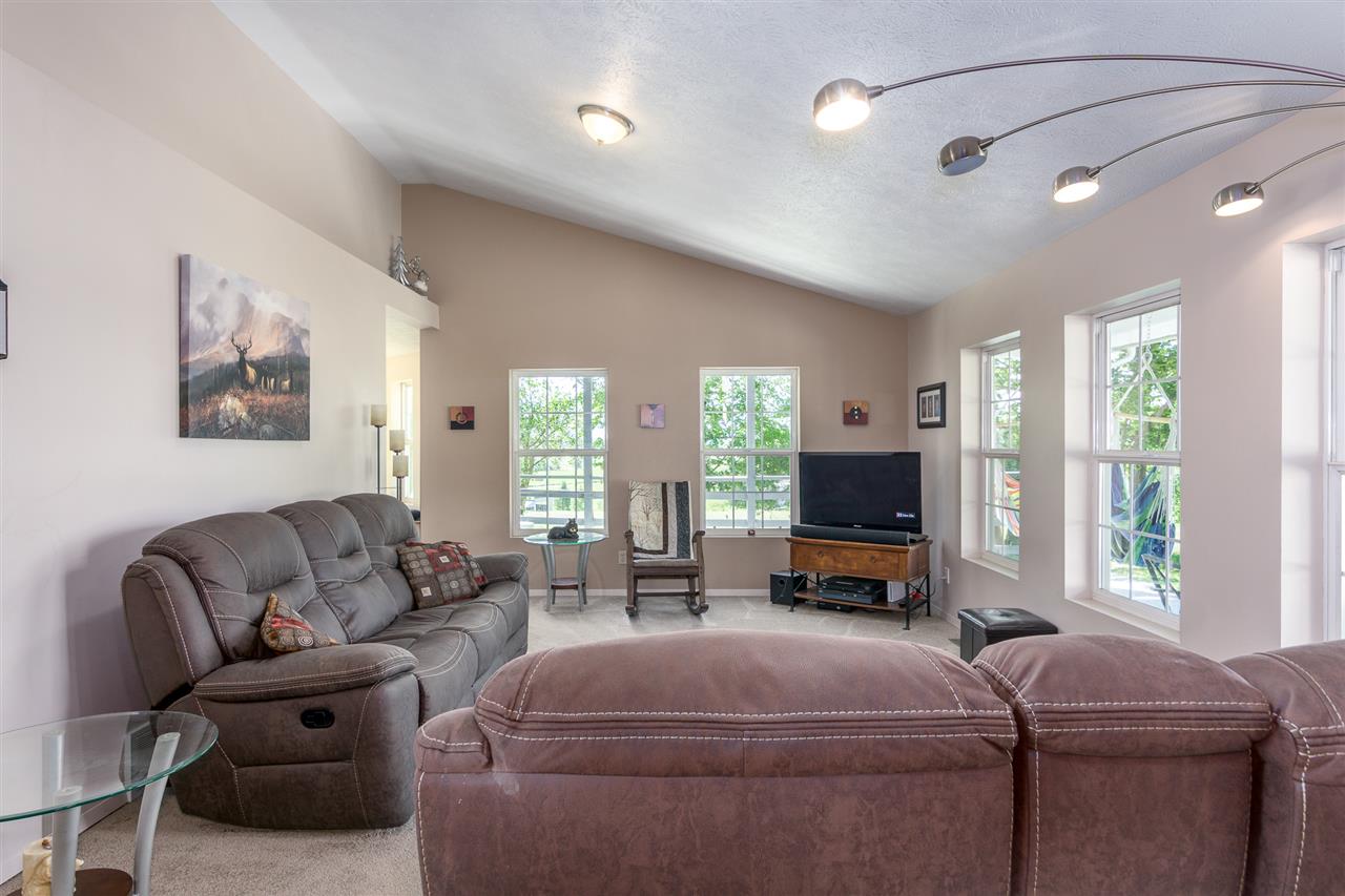1761 Allen Road Elk, WA 99009 - Photo 2 of 20