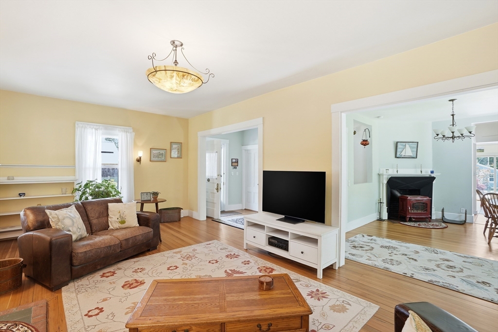 105 Scraggy Neck Road Bourne, MA 02534 - Photo 6 of 27 Gallery Image 6